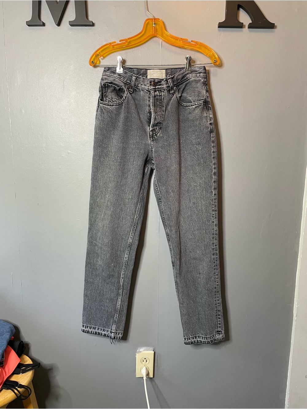 Everlane The 90's Cheeky Jean 27 Regular Washed Black